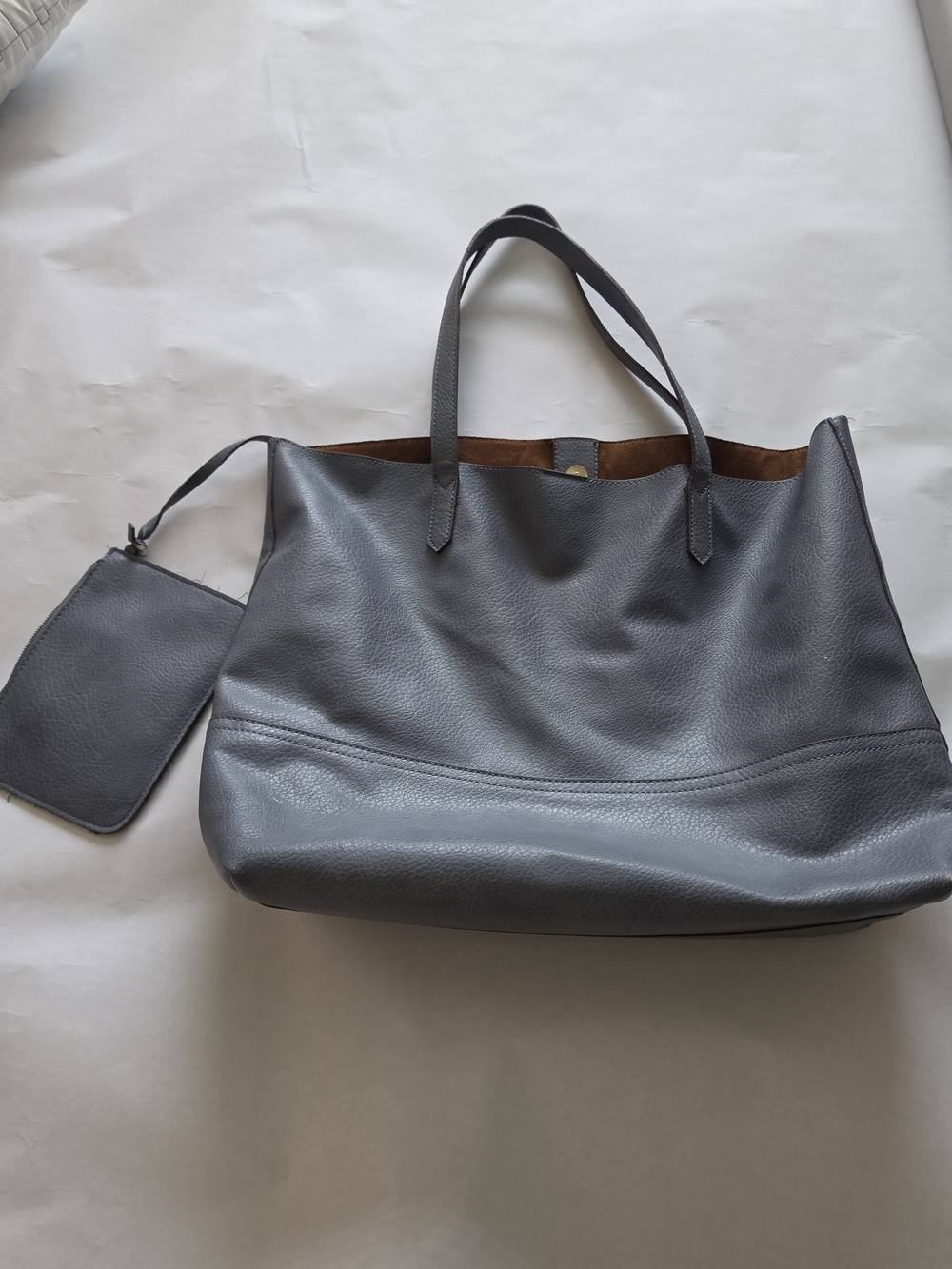 Street Level Everyday Grey Leather Tote Bag with Wrist Pouch